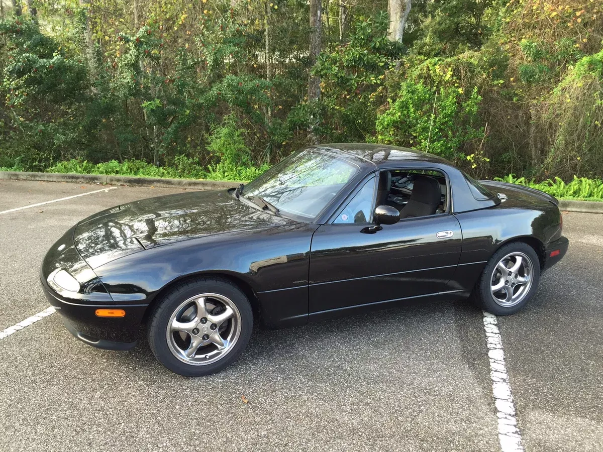 1994 Mazda Miata, R Package w- 35k Miles
