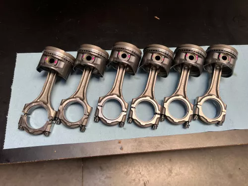 *BRAND NEW* 2JZ-GTE Pistons & Rods