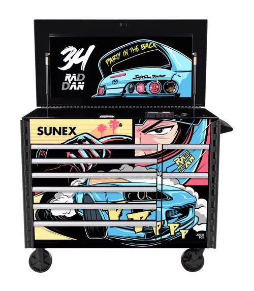 [PN: 8065PCBKRADDAN] Rad Dan Manga Designed Juic’d BOX 50” 7 Drawer Powered Cart
